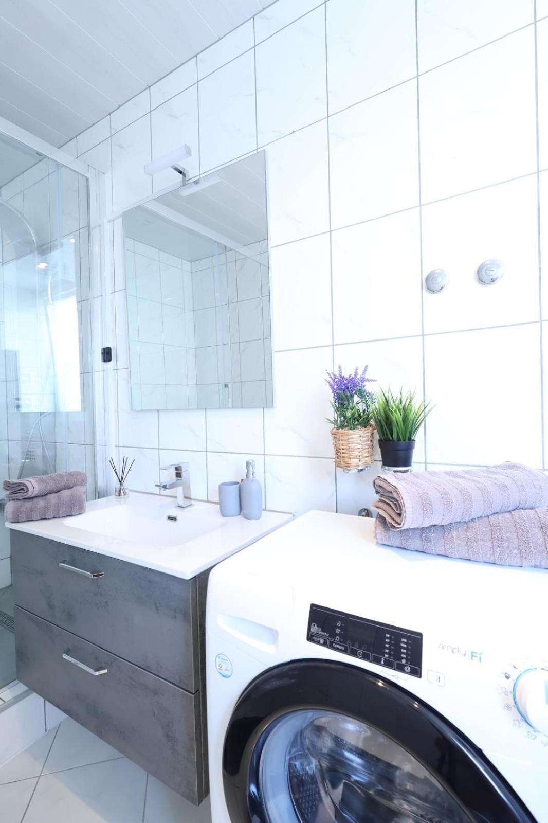 Nam 6 Apartment *